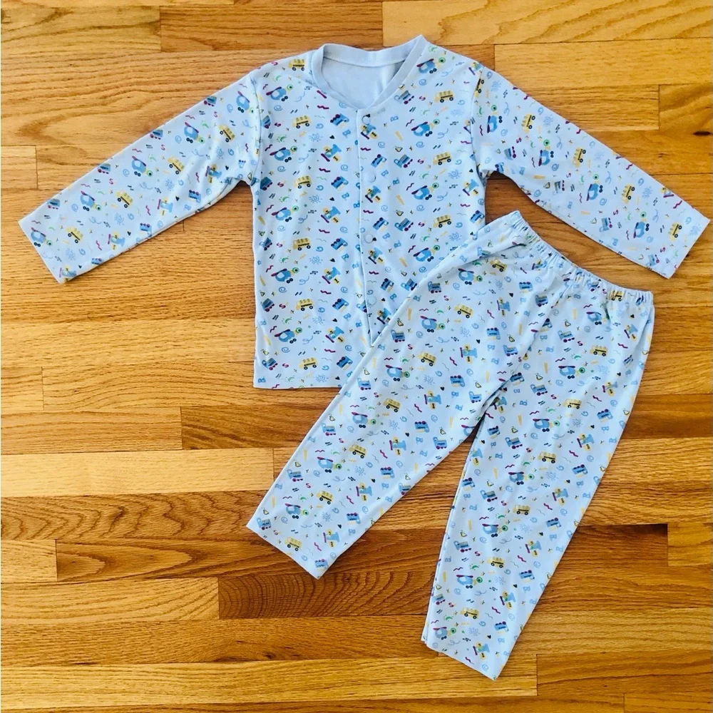 A set of 5 pairs kids pajamas - animal, vehicle & sport prints size 4